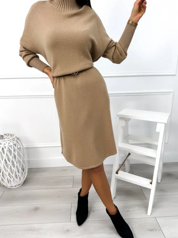 Beżowa Sweterkowa Sukienka Oversize z Półgolfem 12910-111-A|Modna Kiecka Hot