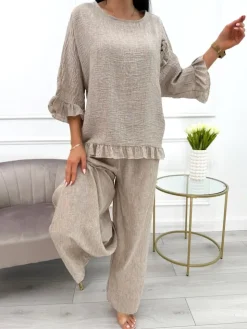 Beżowy Komplet Oversize Bluzka z Ozdobą + Spodnie 13904-423-A|Modna Kiecka Online