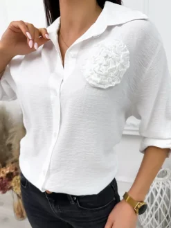 Biała Koszula Oversize z Naszywką 12079-422-A|Modna Kiecka New