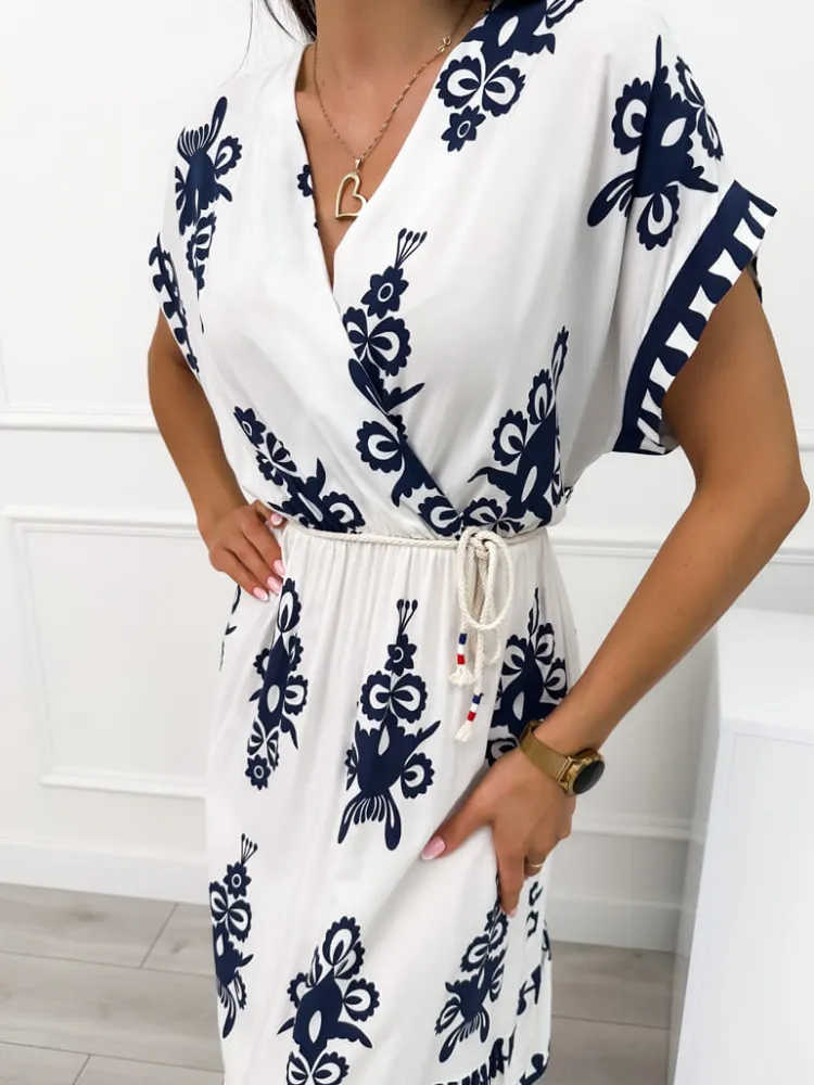 Biała Sukienka w Granatowy Wzór z Paseczkiem 12553-509-B|Modna Kiecka Online