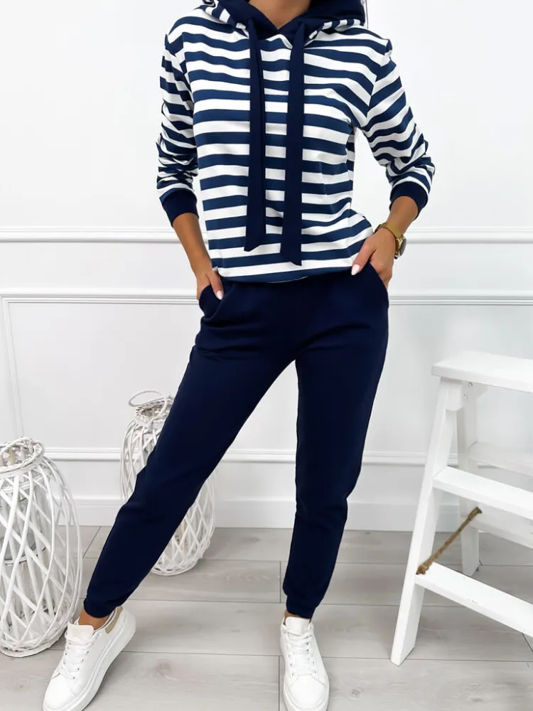 Biało-Granatowy Komplet w Paski 12682-412-C|Modna Kiecka Outlet