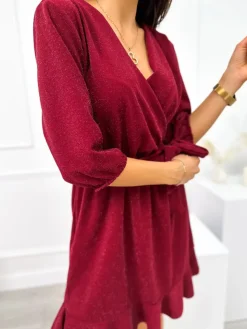 Bordowa Połyskująca Sukienka z Paskiem 11047-213-A|Modna Kiecka Fashion
