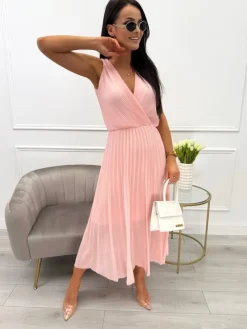 Brzoskwiniowa Plisowana Sukienka z Kopertowym Dekoltem 13869-500-B|Modna Kiecka Outlet