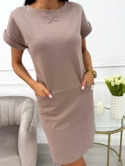 Brązowa Sportowa Sukienka z Kieszeniami 11826-183-H|Modna Kiecka Clearance