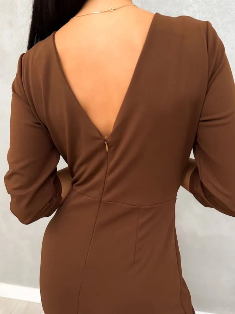 Brązowa Sukienka Maxi z Rozporkiem 13189-527-B|Modna Kiecka Fashion