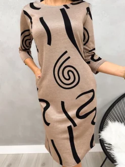 Brązowa Sukienka w Czarny Wzór 13211-148-A|Modna Kiecka Discount