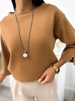 Brązowy Sweterek z Wisiorkiem 11403-234-B|Modna Kiecka Fashion