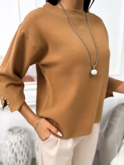 Brązowy Sweterek z Wisiorkiem 11403-234-B|Modna Kiecka Fashion
