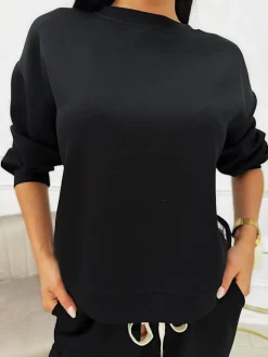 Czarna Bluza z Naszywką 13748-131-A|Modna Kiecka Best
