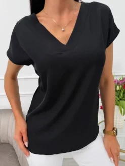 Czarna Bluzeczka z Dekoltem V 11455-351-B|Modna Kiecka Fashion