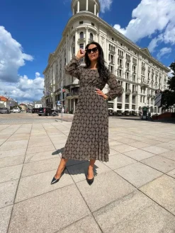 Czarna Sukienka w Brązowy Wzór 6596-305-Q|Modna Kiecka Discount