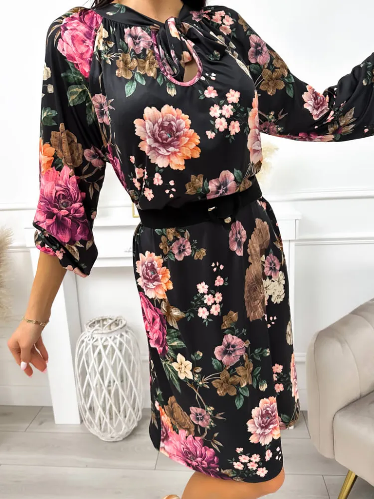Czarna Sukienka w Kwiaty 11756-203-Q|Modna Kiecka Fashion