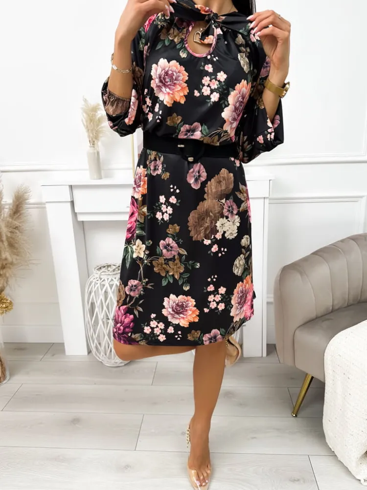 Czarna Sukienka w Kwiaty 11756-203-Q|Modna Kiecka Fashion