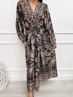 Czarna Sukienka w Orientalny Wzór z Paseczkiem 13310-175-B|Modna Kiecka Online