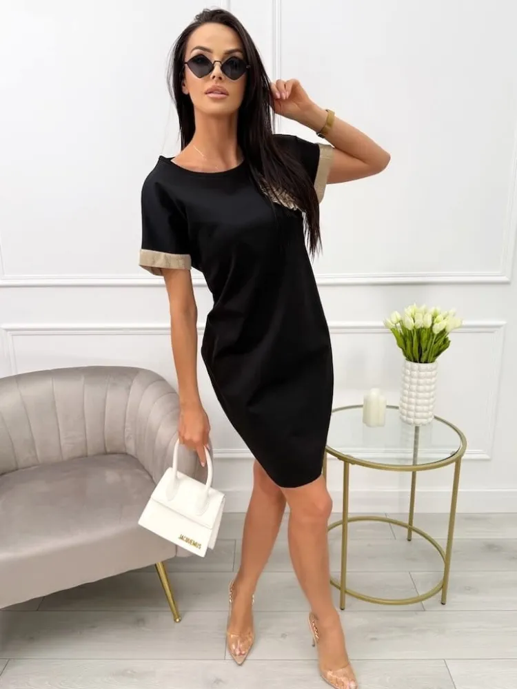 Czarna Sukienka z Połyskującą Ozdobą 13724-224-B|Modna Kiecka Fashion