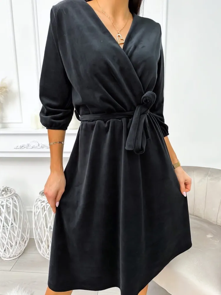 Czarna Welurowa Sukienka z Paskiem 11275-246-B|Modna Kiecka Discount