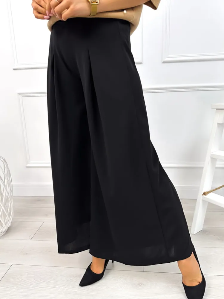 Czarne Spodnie z Rozszerzaną Nogawką 11890-318-Q|Modna Kiecka Fashion