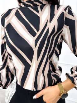 Czarno-Beżowa Bluzka ze Stójką 12864-100-A|Modna Kiecka Fashion