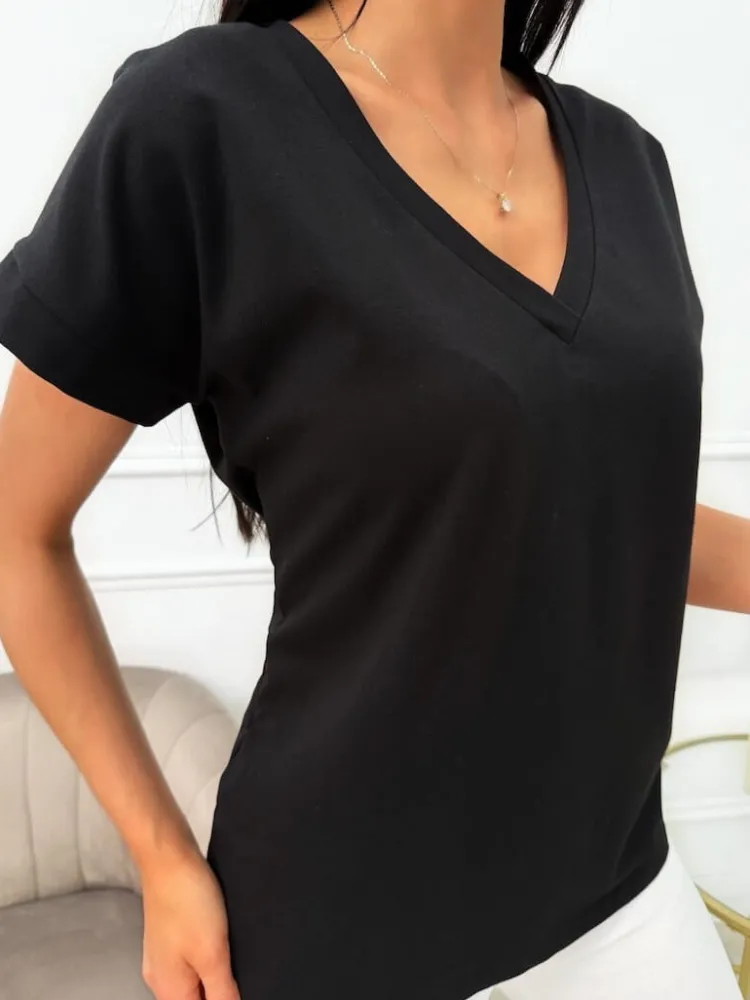 Czarny T-shirt z Dekoltem V 13669-140-D|Modna Kiecka Clearance