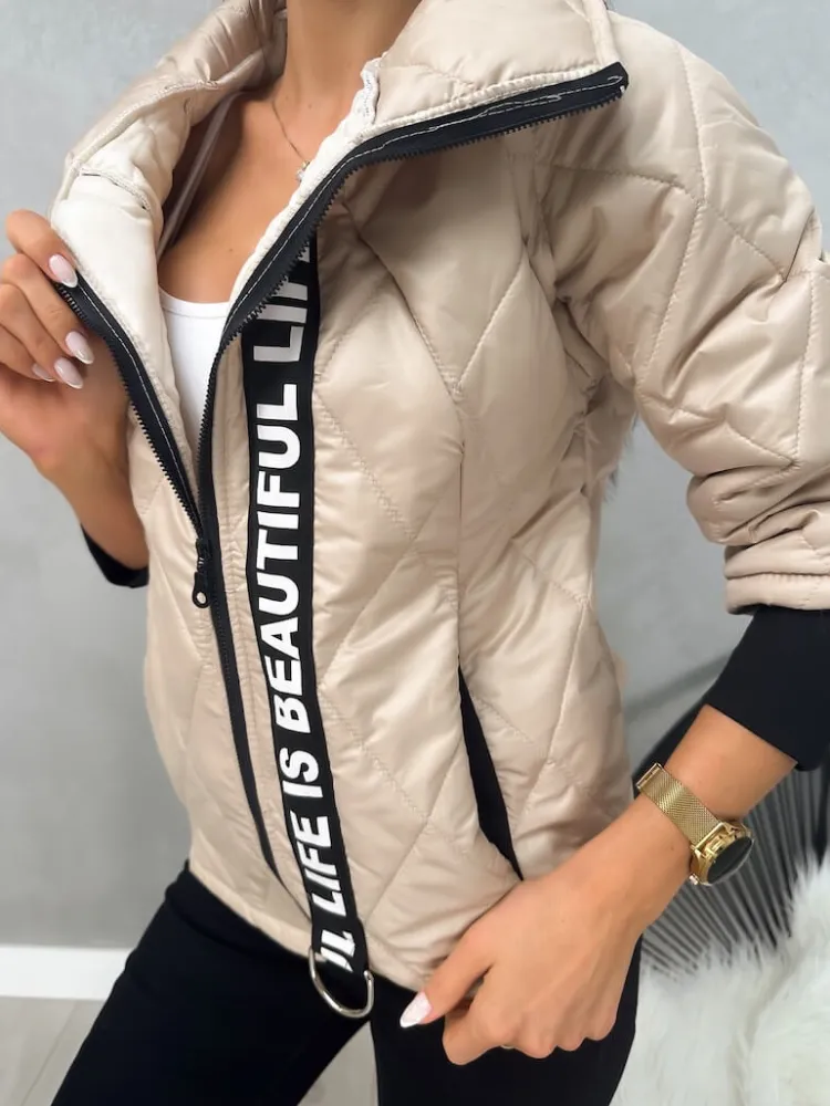 Jasnobeżowa Pikowana Kurtka 12044-177-G|Modna Kiecka Fashion