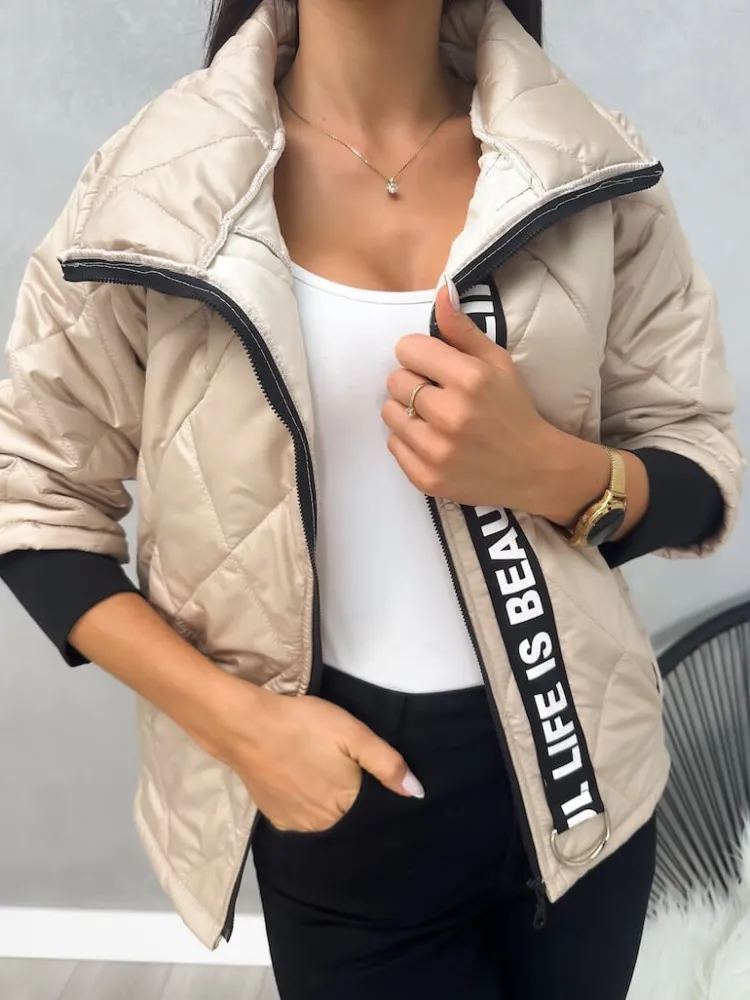 Jasnobeżowa Pikowana Kurtka 12044-177-G|Modna Kiecka Fashion