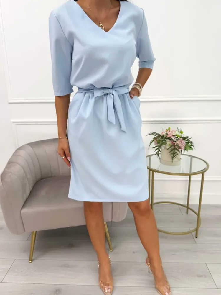 Jasnobłękitna Sukienka z Dekoltem V 11982-234-J|Modna Kiecka Fashion