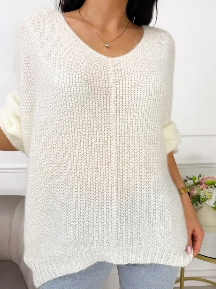 Kremowy Sweterek z Dekoltem V 13534-165-B|Modna Kiecka Outlet