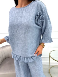 Niebieski Komplet Oversize Bluzka z Ozdobą + Spodnie 13904-423-B|Modna Kiecka Fashion