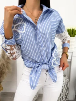 Niebiesko-Biała Koszula z Ozdobnymi Rękawami 12087-289-A|Modna Kiecka Fashion