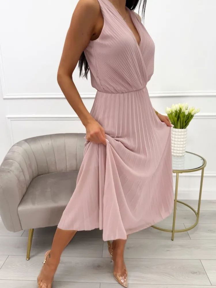 Pudrowa Plisowana Sukienka z Kopertowym Dekoltem 13869-500-D|Modna Kiecka Fashion