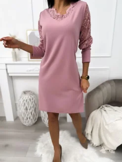 Pudrowa Sukienka z Koronką 11450-511-E|Modna Kiecka Online