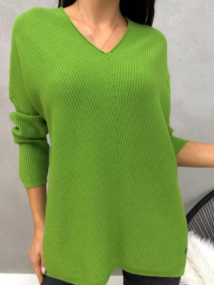 Zielony Sweterek z Dekoltem V 13049-284-I|Modna Kiecka Best